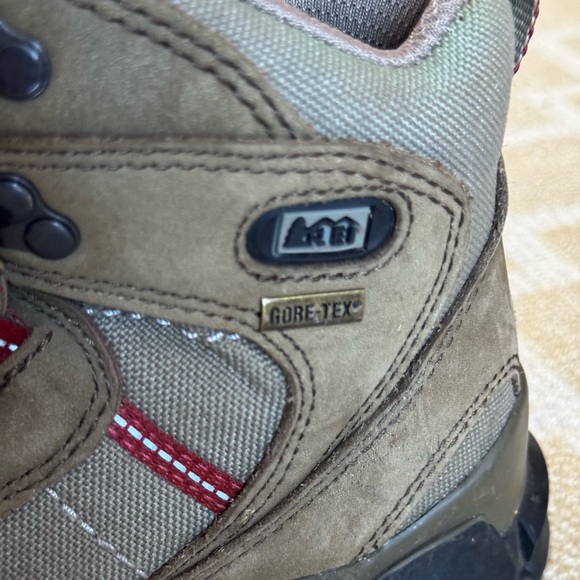 REI Monarch III GTX Gore-Tex Vibram Waterproof Hiking Boots Walnut Brown Size 8 - Picture 3 of 14